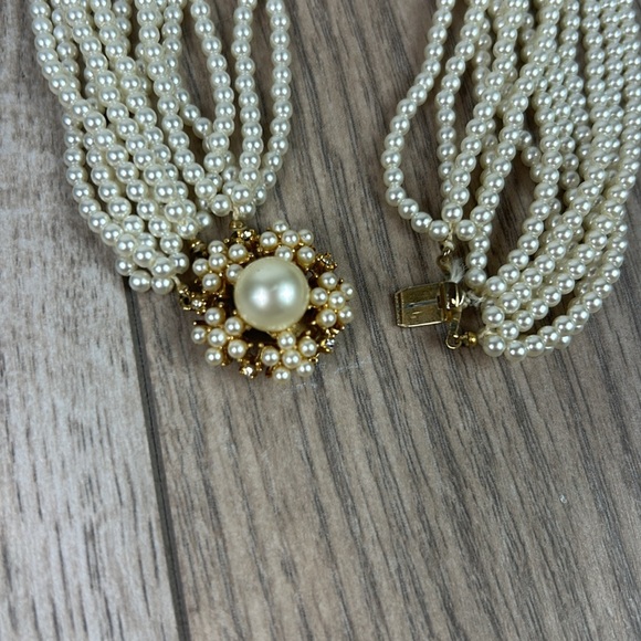 Vintage Marcella small multi strand pearl necklace - Picture 4 of 6